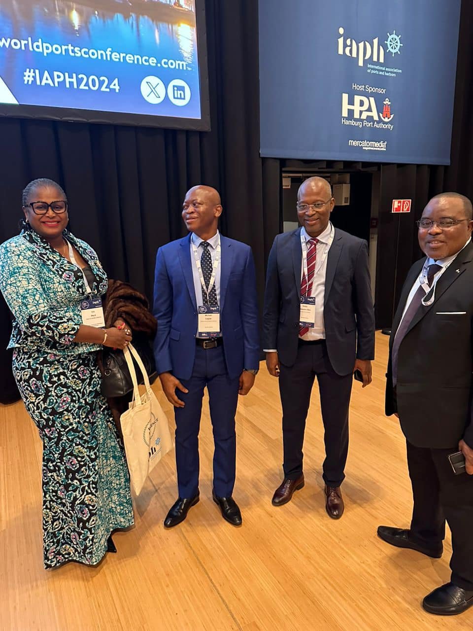 Le Directeur Général du Port de Conakry participe à la Conférence Mondiale des Ports 2024 à Hamburg pour aborder transition énergétique et développement durable