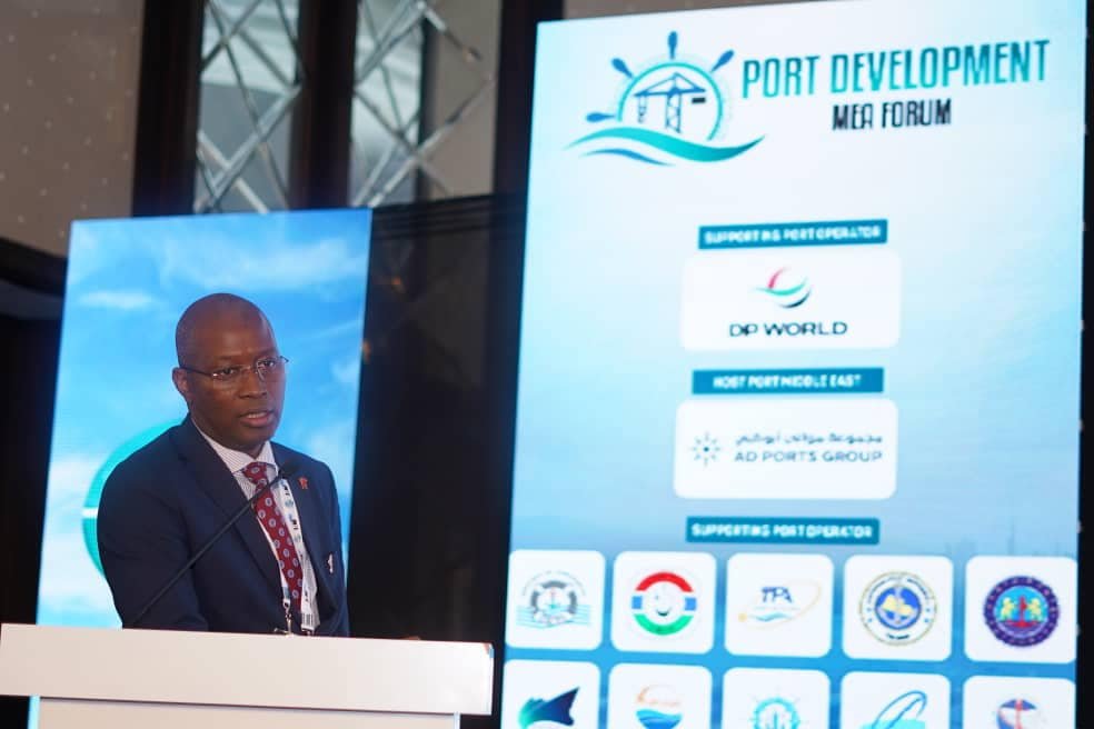 Le Directeur Général du Port de Conakry, M. Biro Diallo, a participé au Forum ORT Développement MEA à Dubaï (21-22 octobre 2024), valorisant les infrastructures portuaires et renforçant la coopération maritime entre l’Afrique et le Moyen-Orient.